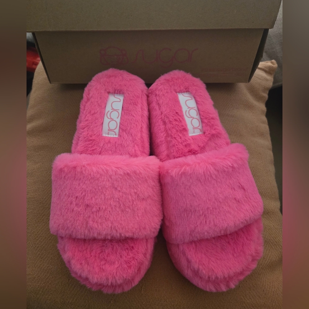 Sugar Pink Fuzzy Slippers